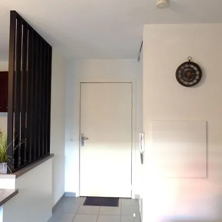 - En Rez-de-chaussee Amenage Avec Elegance - Jardin Privatif * Royan