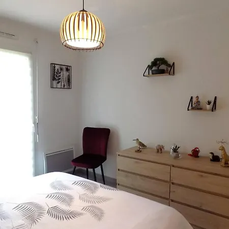 - En Rez-de-chaussee Amenage Avec Elegance - Jardin Privatif * Royan