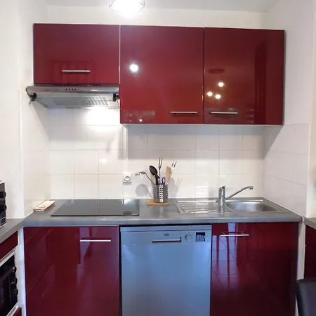 Apartamento - En Rez-de-chaussee Amenage Avec Elegance - Jardin Privatif Royan